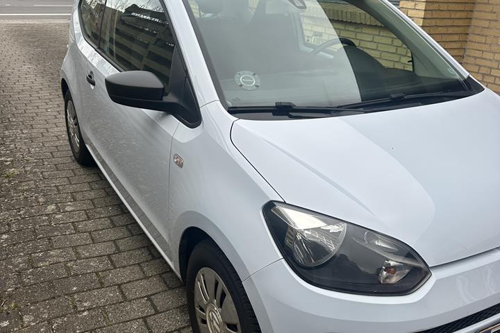 Blå VW UP! fra 2012