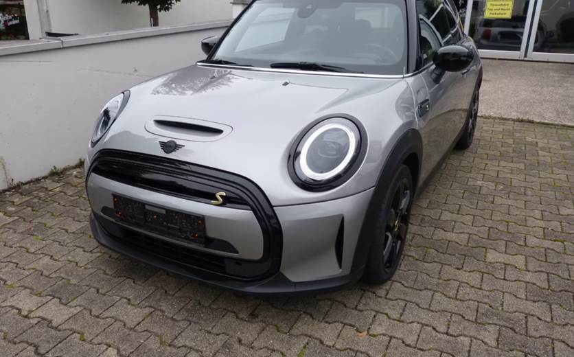 Mini Cooper SE Classic Trim