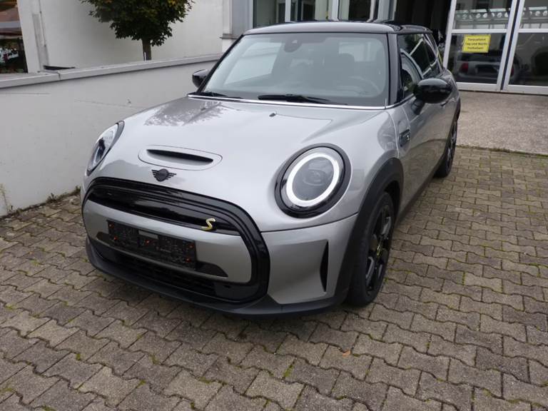 Mini Cooper SE Classic Trim