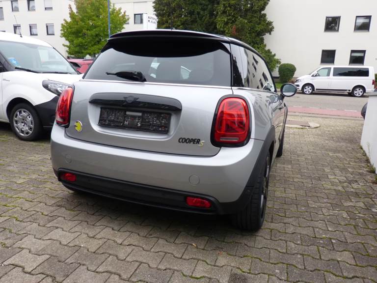 Mini Cooper SE Classic Trim
