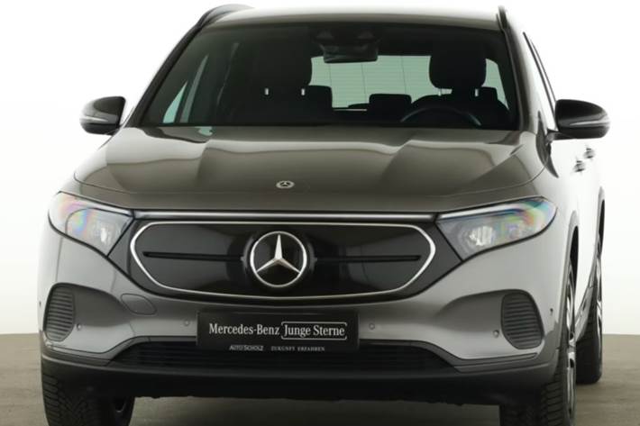 Grå Mercedes EQA250 fra 2022