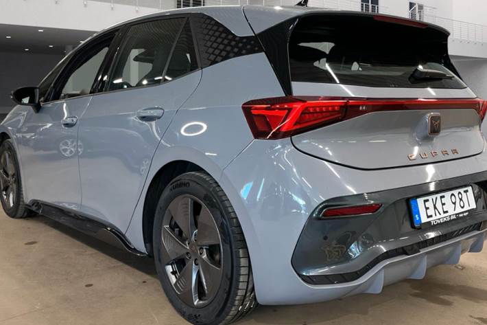 Grå Cupra Born fra 2023