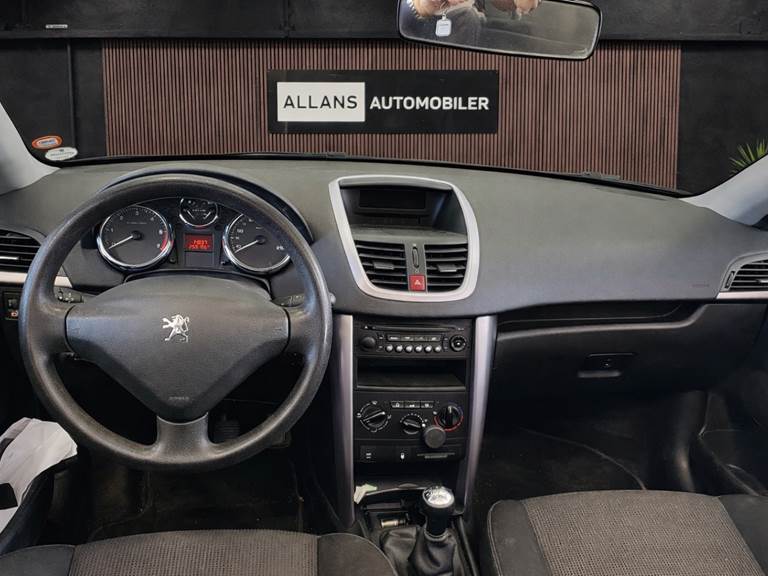 Peugeot 207 1,6 HDi CC