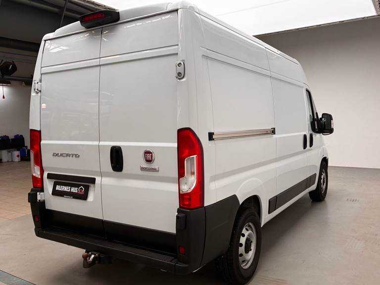 Fiat Ducato 2,3 33 L2H2 MJT 40 års Edition 140HK Van 9g Aut.