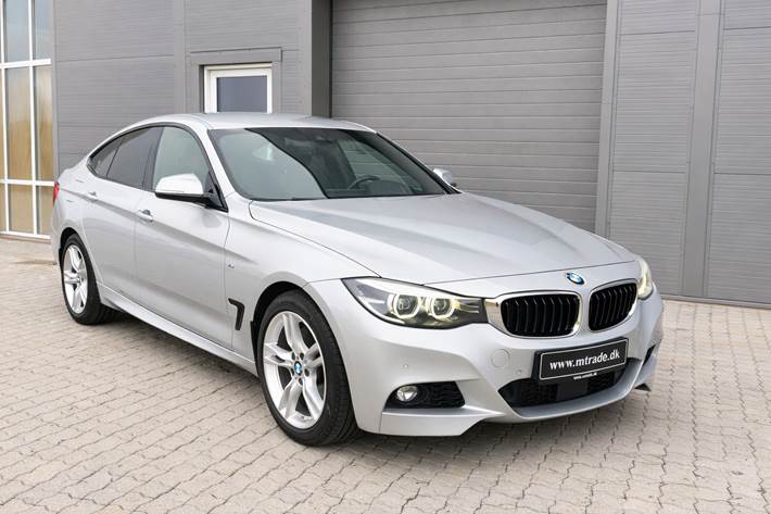 Sølv BMW 320d fra 2019