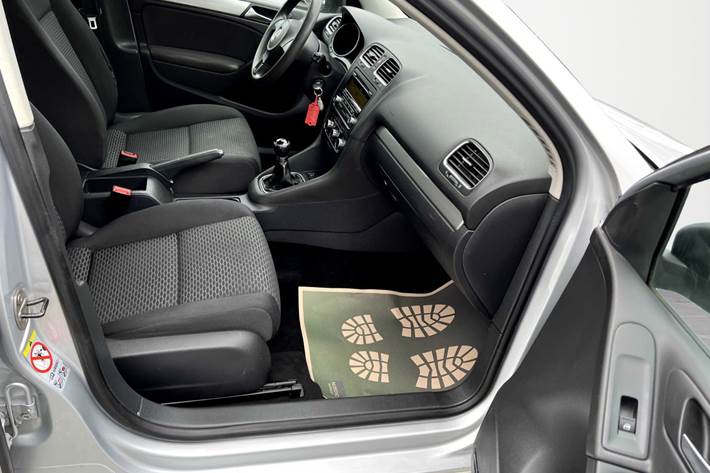 Sølv VW Golf VI fra 2009