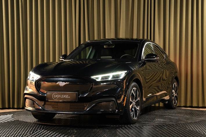 Sort Ford Mustang Mach-E fra 2023