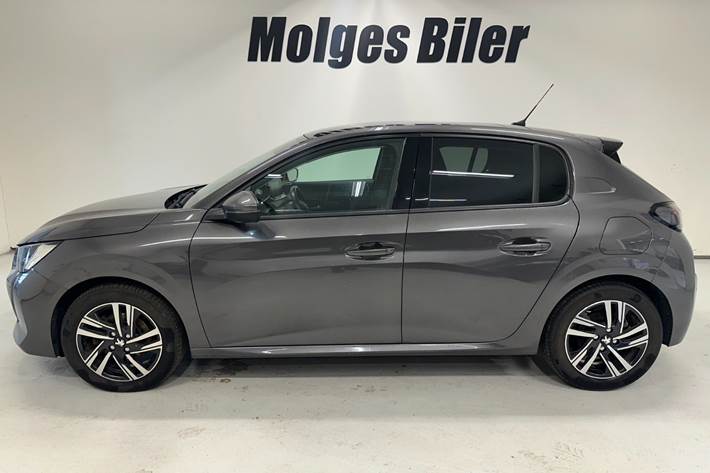 Grå Peugeot 208 fra 2020