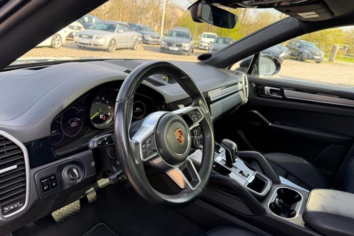 undefined Porsche Cayenne fra 2020
