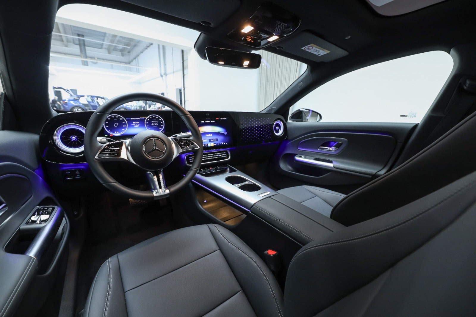 Rød Mercedes CLA250+ fra 2025