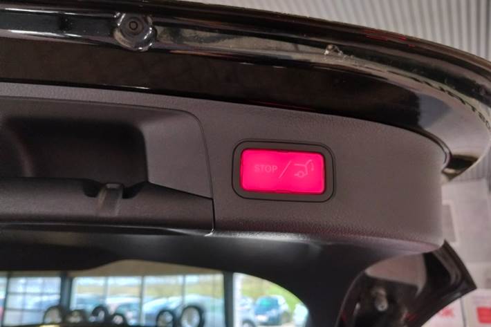 Sort Mercedes EQA250 fra 2021