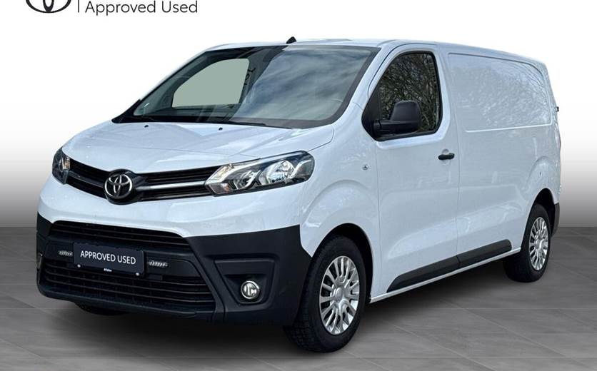 Toyota ProAce 2,0 Medium D Comfort Master 144HK Van 8g Aut.
