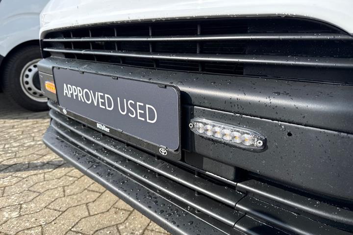Hvid Toyota ProAce fra 2023