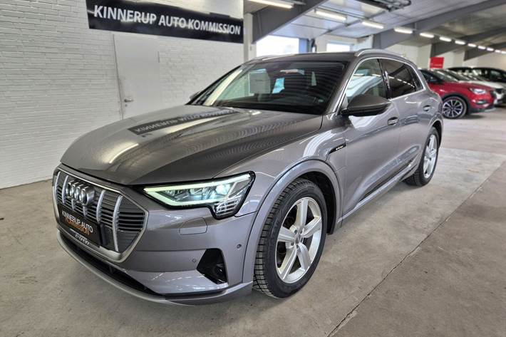 Sølv Audi e-tron fra 2020