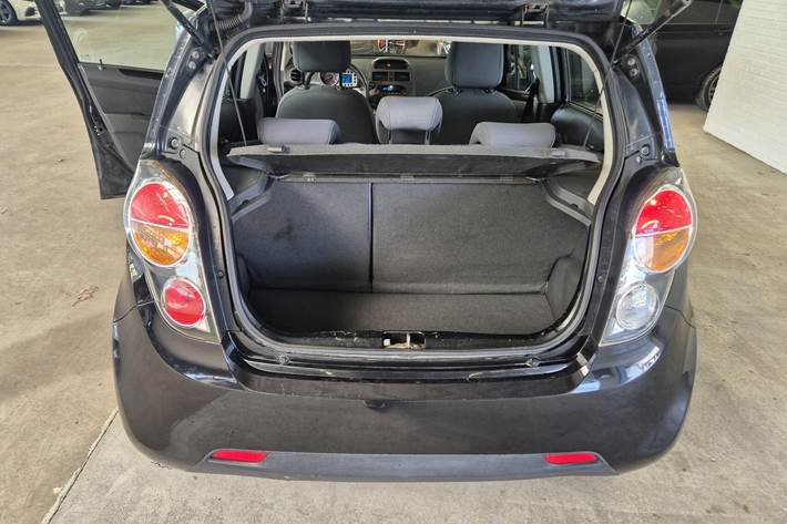 Sort Chevrolet Spark fra 2012