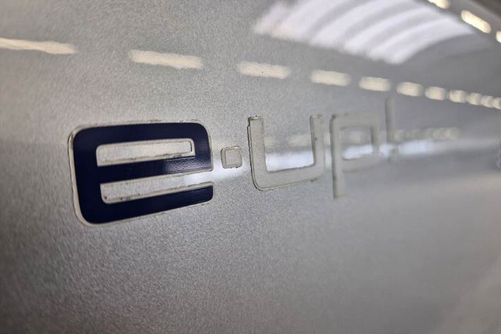 Sølv VW up fra 2013