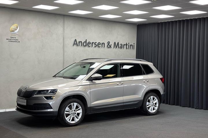 undefined Skoda Karoq fra 2018 set udefra
