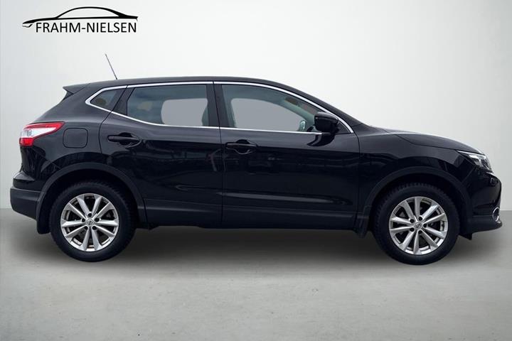 Sort Nissan Qashqai fra 2017