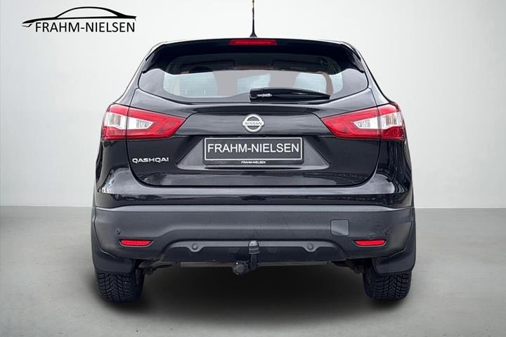 Sort Nissan Qashqai fra 2017