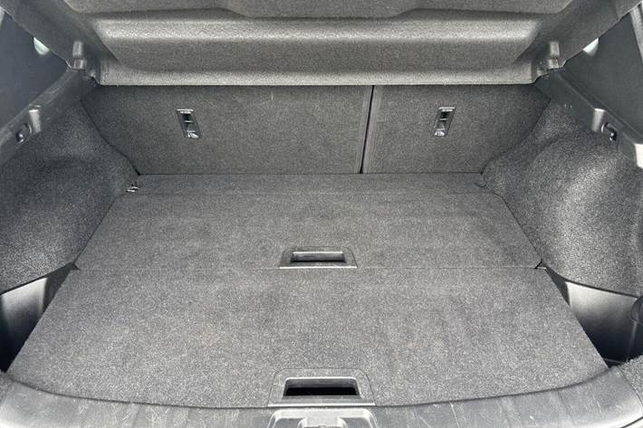 Sort Nissan Qashqai fra 2017