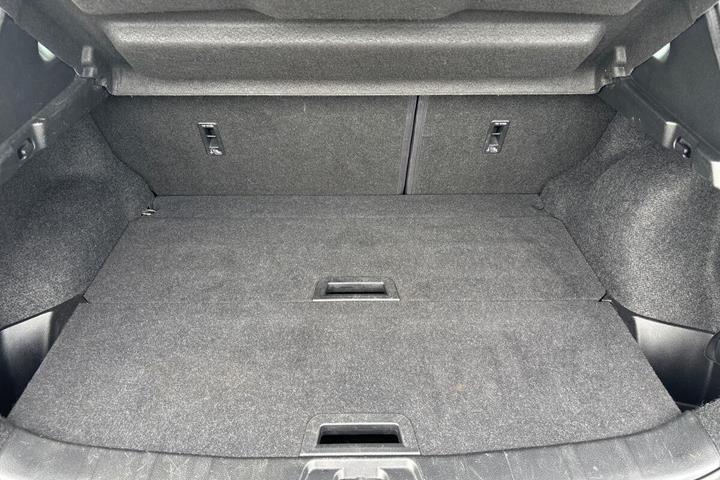 Sort Nissan Qashqai fra 2017