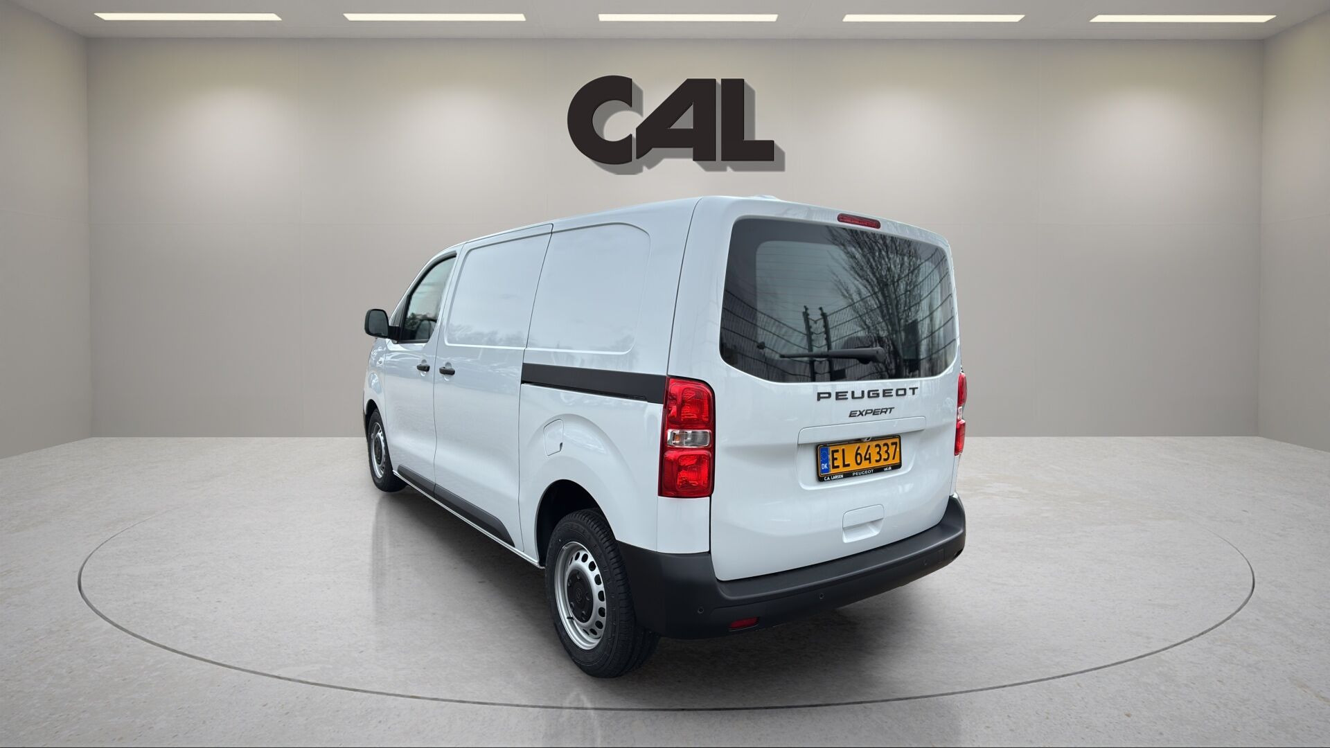 Hvid Peugeot Expert fra 2026