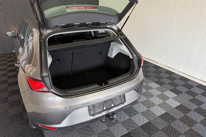 Grå Seat Leon fra 2016