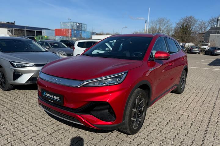 Rød BYD Atto 3 fra 2023 set udefra