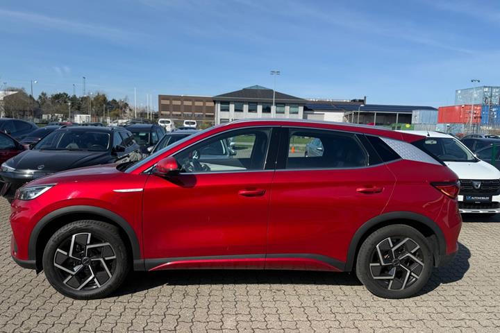 Rød BYD Atto 3 fra 2023