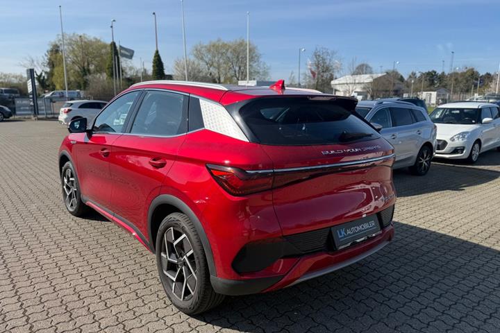 Rød BYD Atto 3 fra 2023