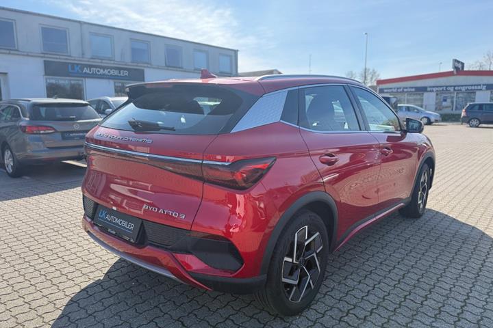 Rød BYD Atto 3 fra 2023