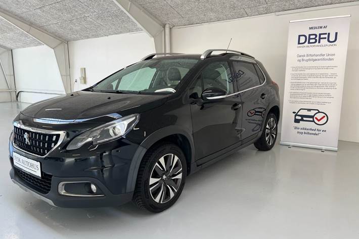 Sort Peugeot 2008 fra 2017