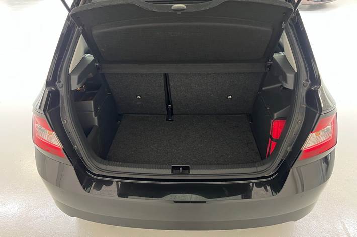 Sort Skoda Fabia fra 2016