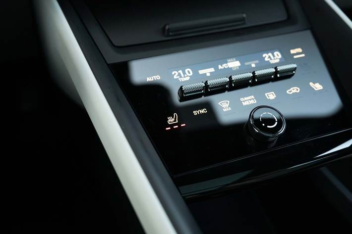 Grøn Porsche Macan fra 2025