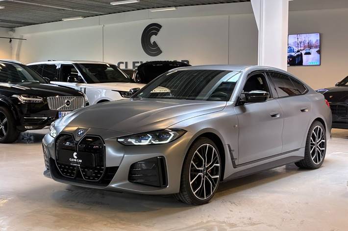 Grå BMW i4 fra 2023