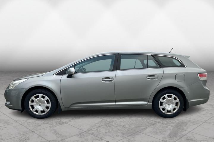 Grå Toyota Avensis fra 2009