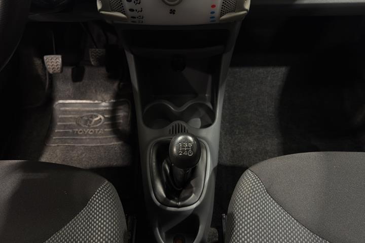 Blå Toyota Aygo fra 2009