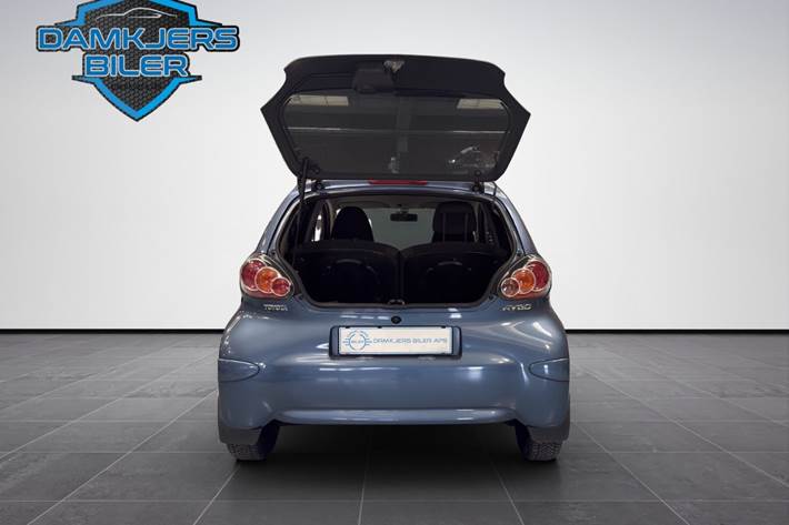 Blå Toyota Aygo fra 2009