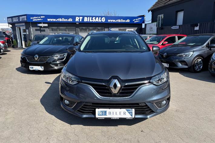 Hvid Renault Megane IV fra 2017