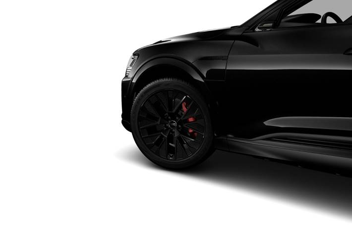 Gul Audi Q8 e-tron fra 2023