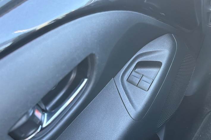 Sort Peugeot 108 fra 2021