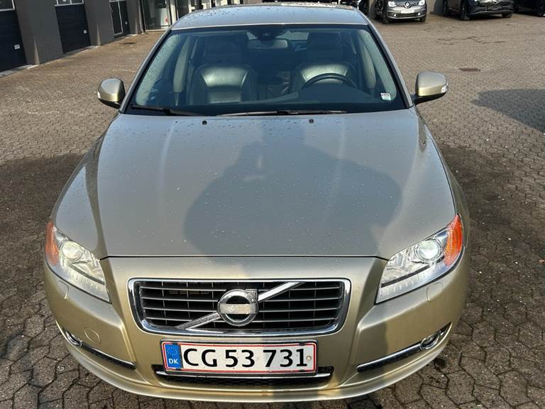 Volvo S80 2,4 D aut.