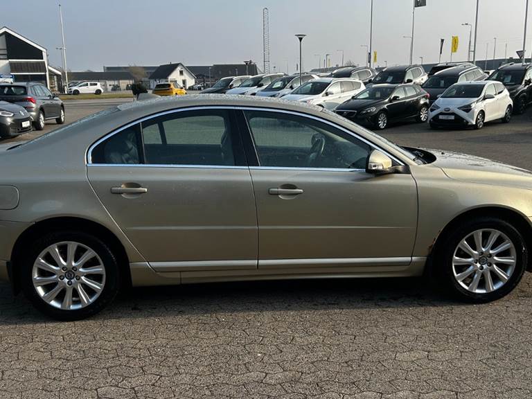 Volvo S80 2,4 D aut.