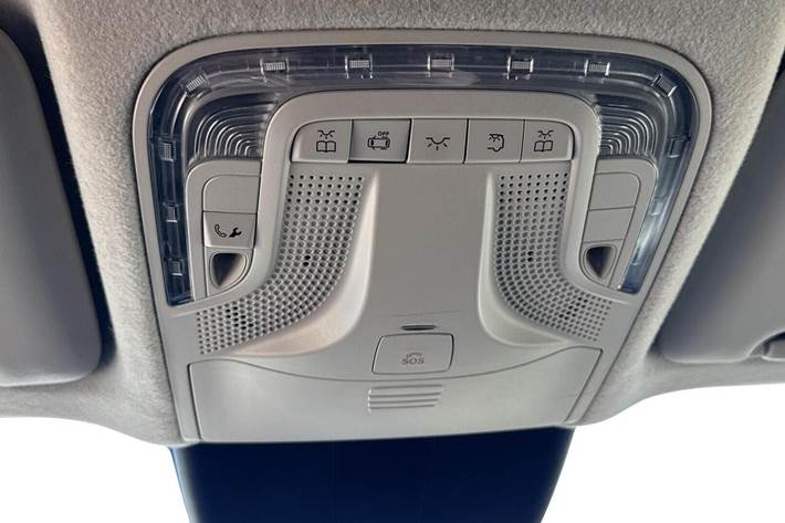 Hvid Mercedes Vito 114 fra 2024