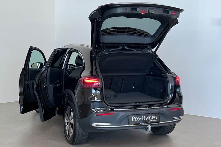 Sort Mercedes EQA300 fra 2025