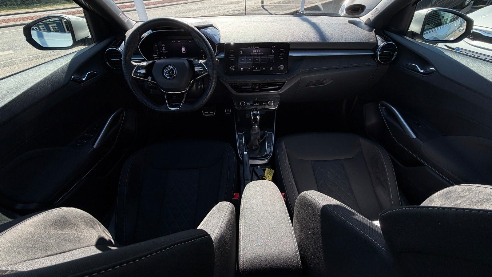 Sølv Skoda Fabia fra 2023