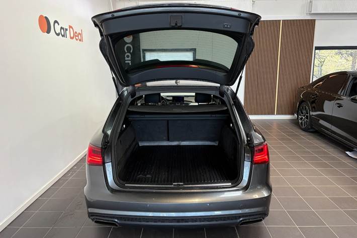 Grå Audi A6 fra 2017