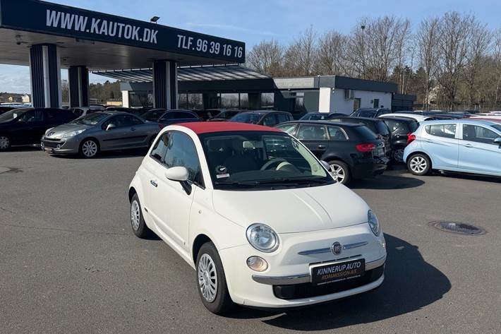 Hvid Fiat 500C fra 2010