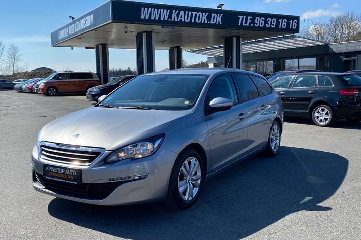 Sølv Peugeot 308 fra 2016