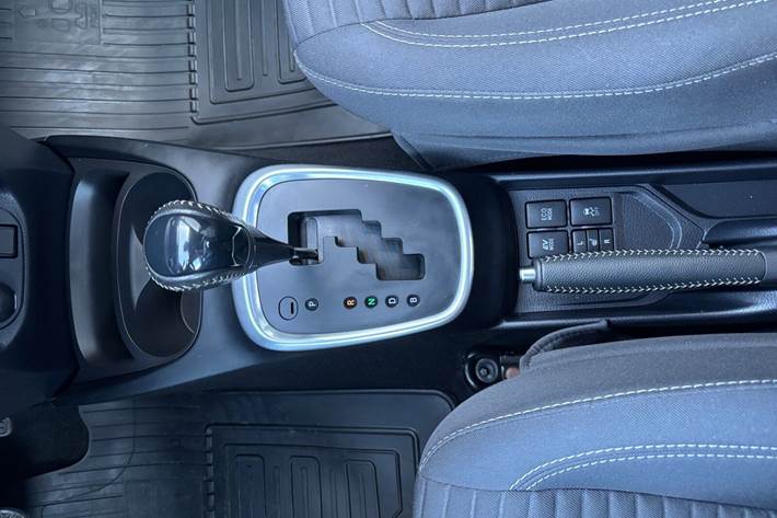 Hvid Toyota Yaris fra 2020